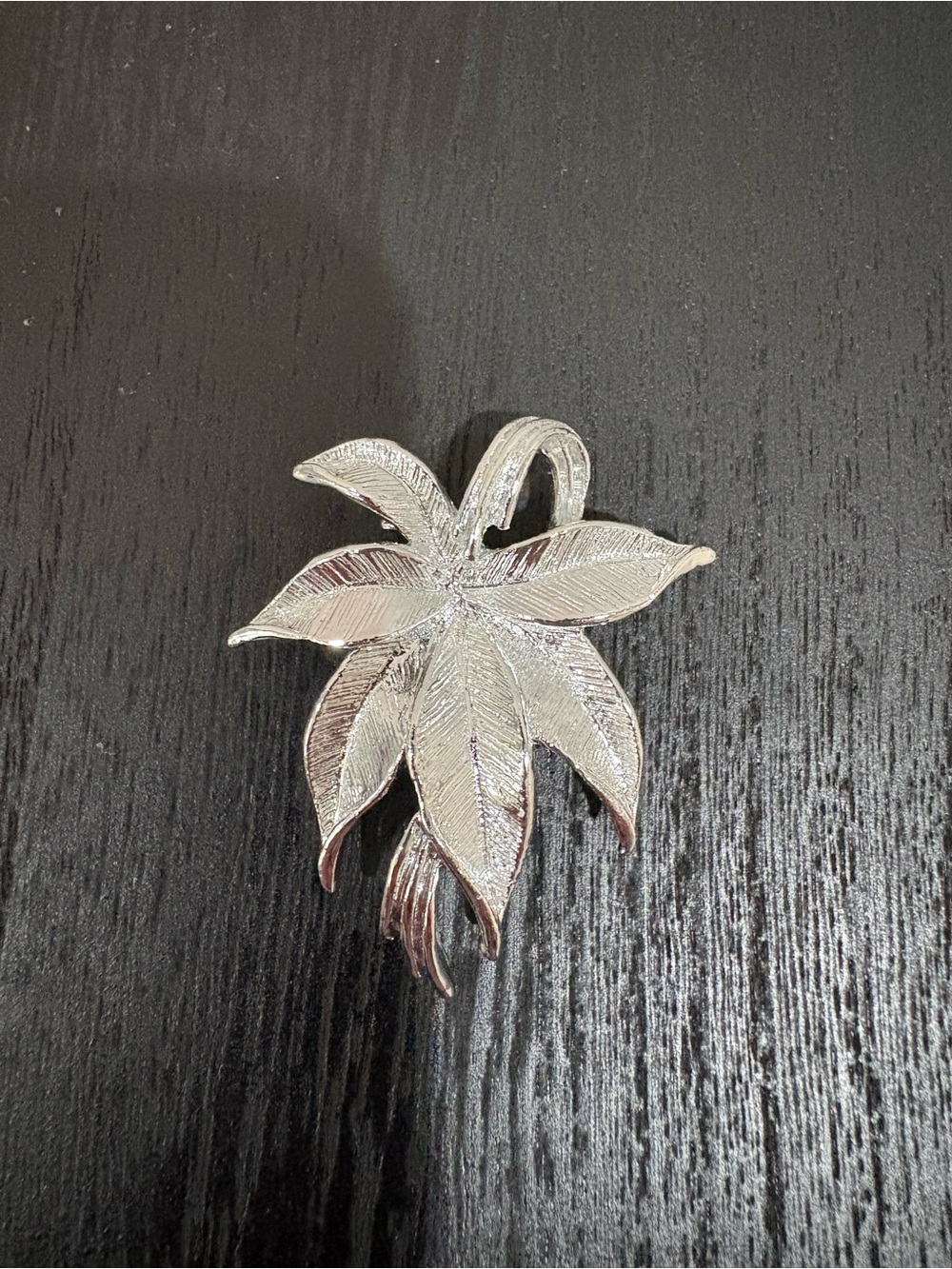 Gerry’s Silver Tone Leaf Brooch
